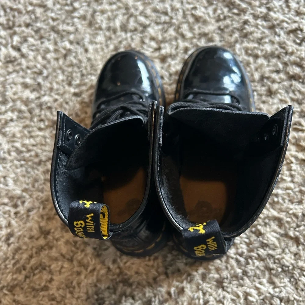 Dr. Martens inspired lace